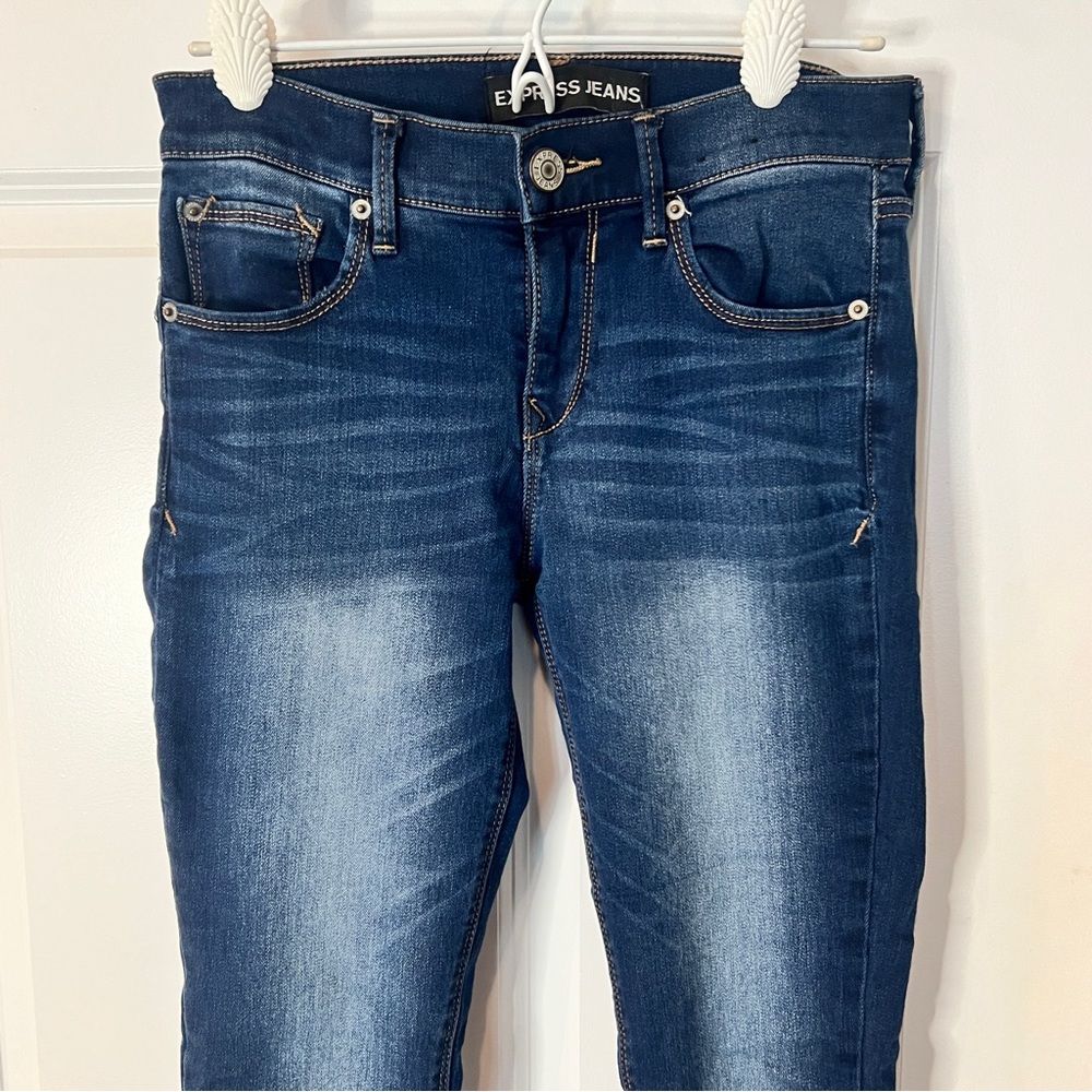 Express Mid Rise Legging Jean - Picture 3 of 9
